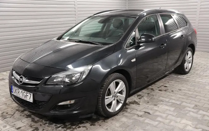 samochody osobowe Opel Astra cena 36400 przebieg: 101745, rok produkcji 2015 z Margonin